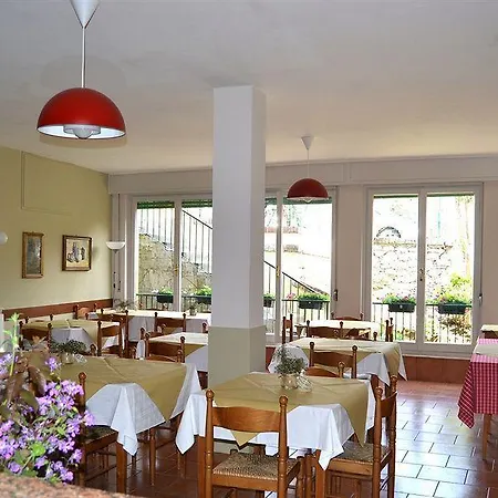 Hotel Pineta Dell'iguana *