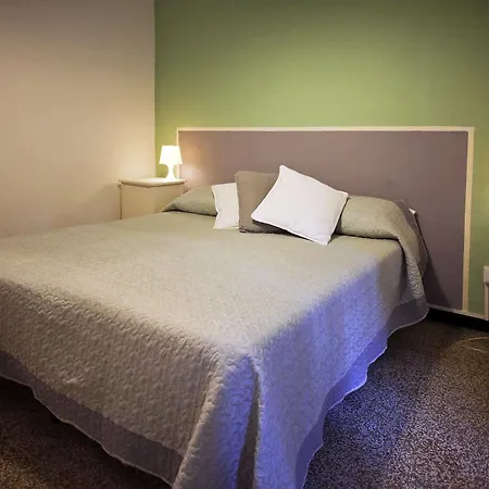 Pineta Dell'iguana Hotel *
